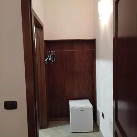 Bed & Breakfast Paradise 2